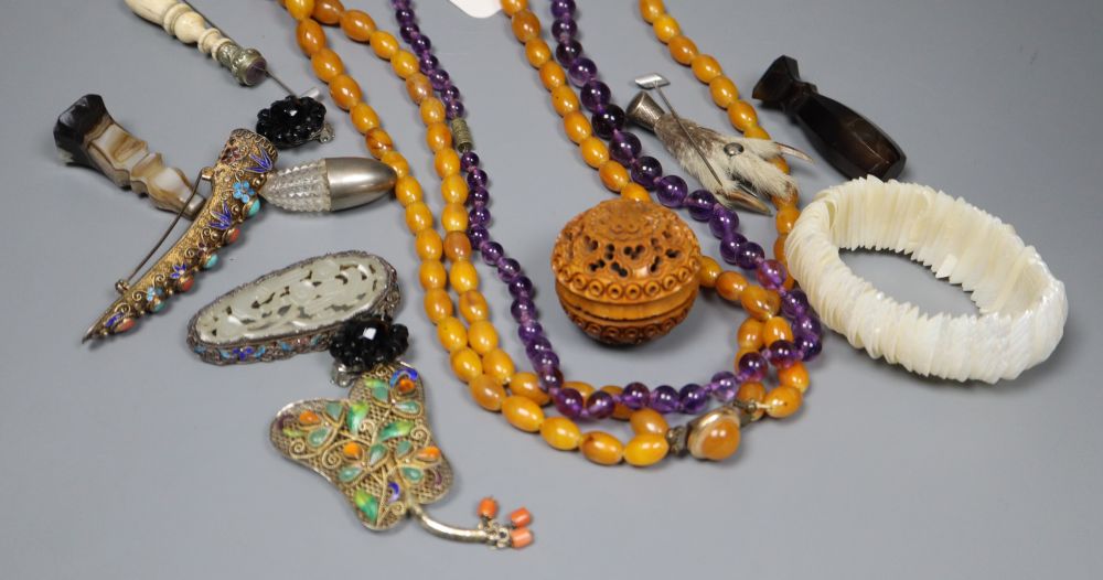 Quantity of costume jewellery including amethyst bead necklace.
